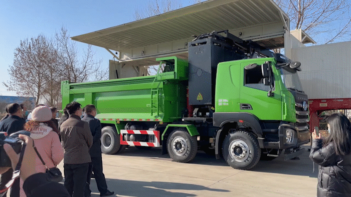 零污染、零排放--躍迪集團(tuán)新能源自卸渣土車